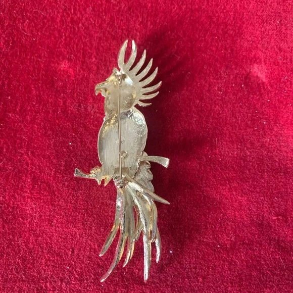 Beautiful Bird brooch - Picture 2 of 3